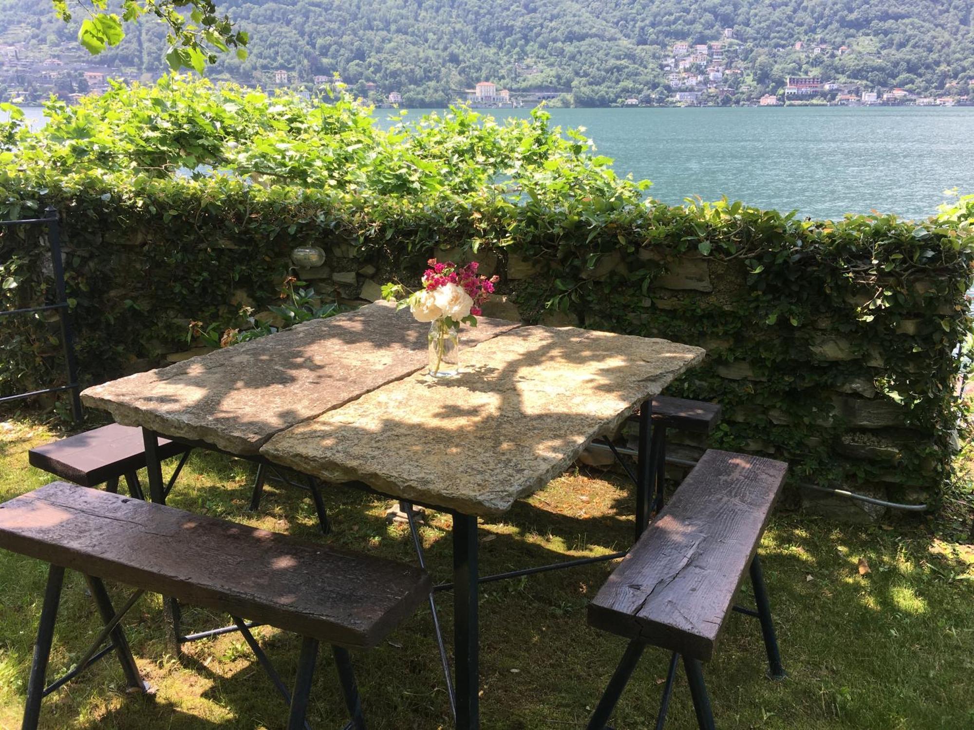 Casa Vacanza Castagna Nesso Exteriör bild